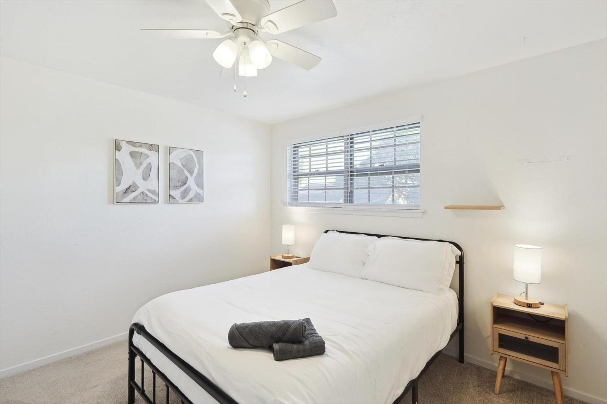 Spectacular 6Br 2,5Ba Holiday Home With Pool Dallas Bagian luar foto