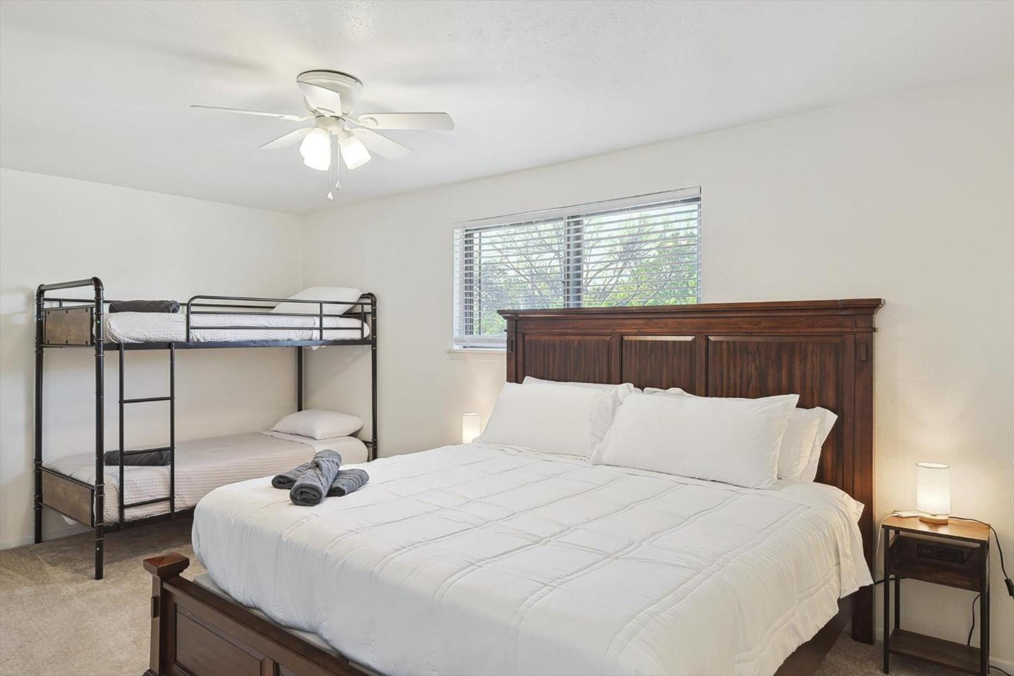 Spectacular 6Br 2,5Ba Holiday Home With Pool Dallas Bagian luar foto