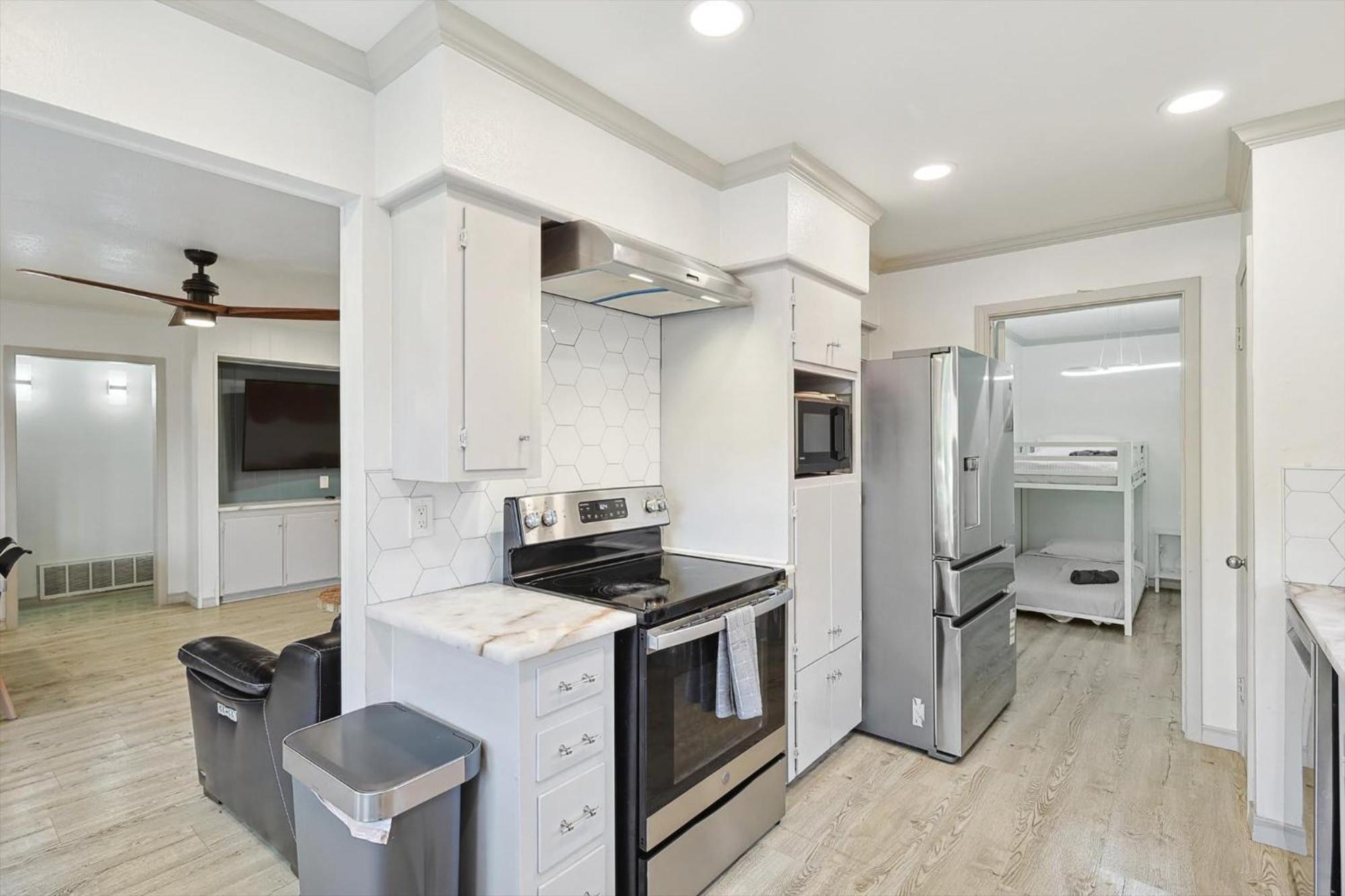 Spectacular 6Br 2,5Ba Holiday Home With Pool Dallas Bagian luar foto