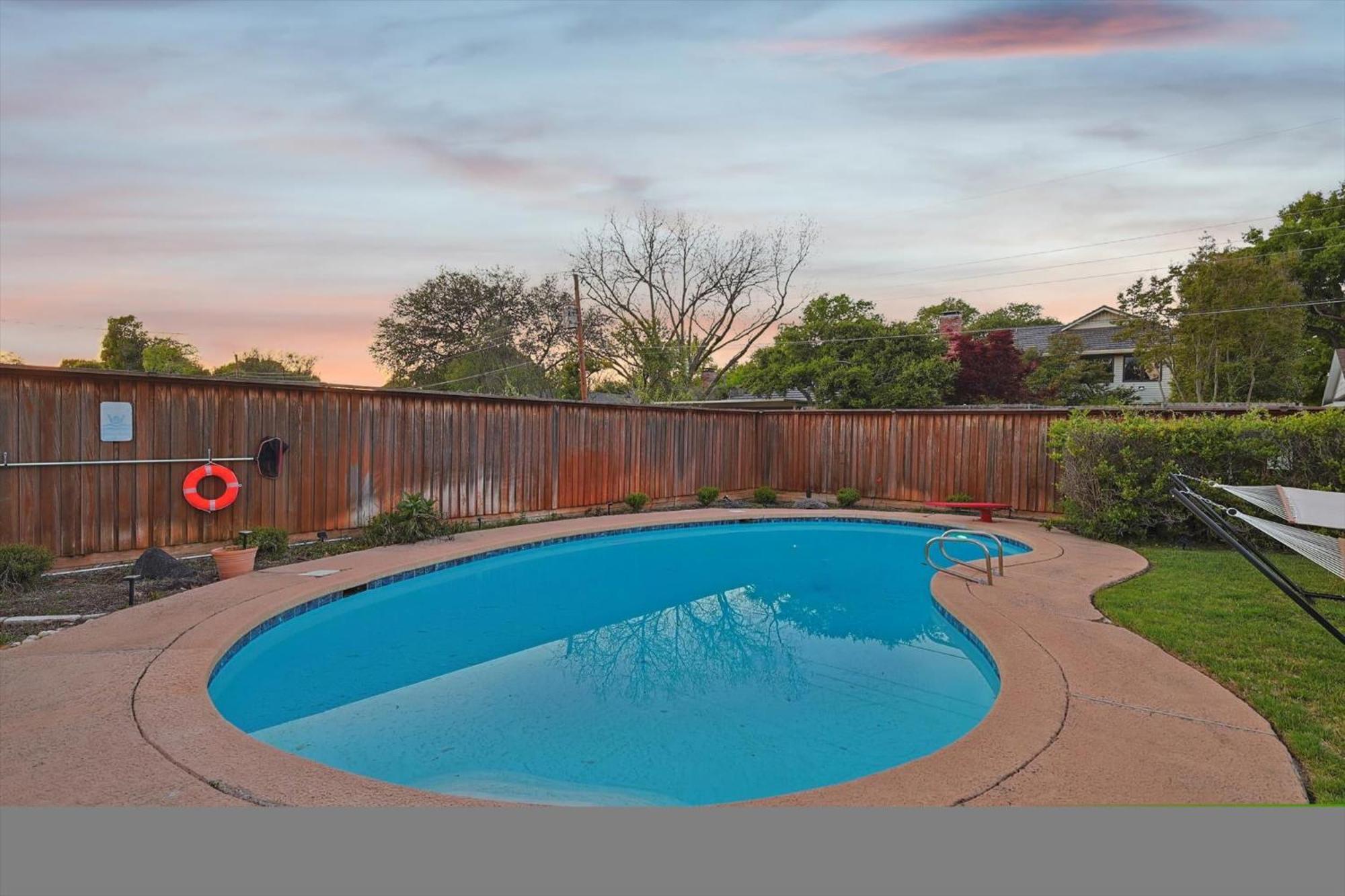 Spectacular 6Br 2,5Ba Holiday Home With Pool Dallas Bagian luar foto
