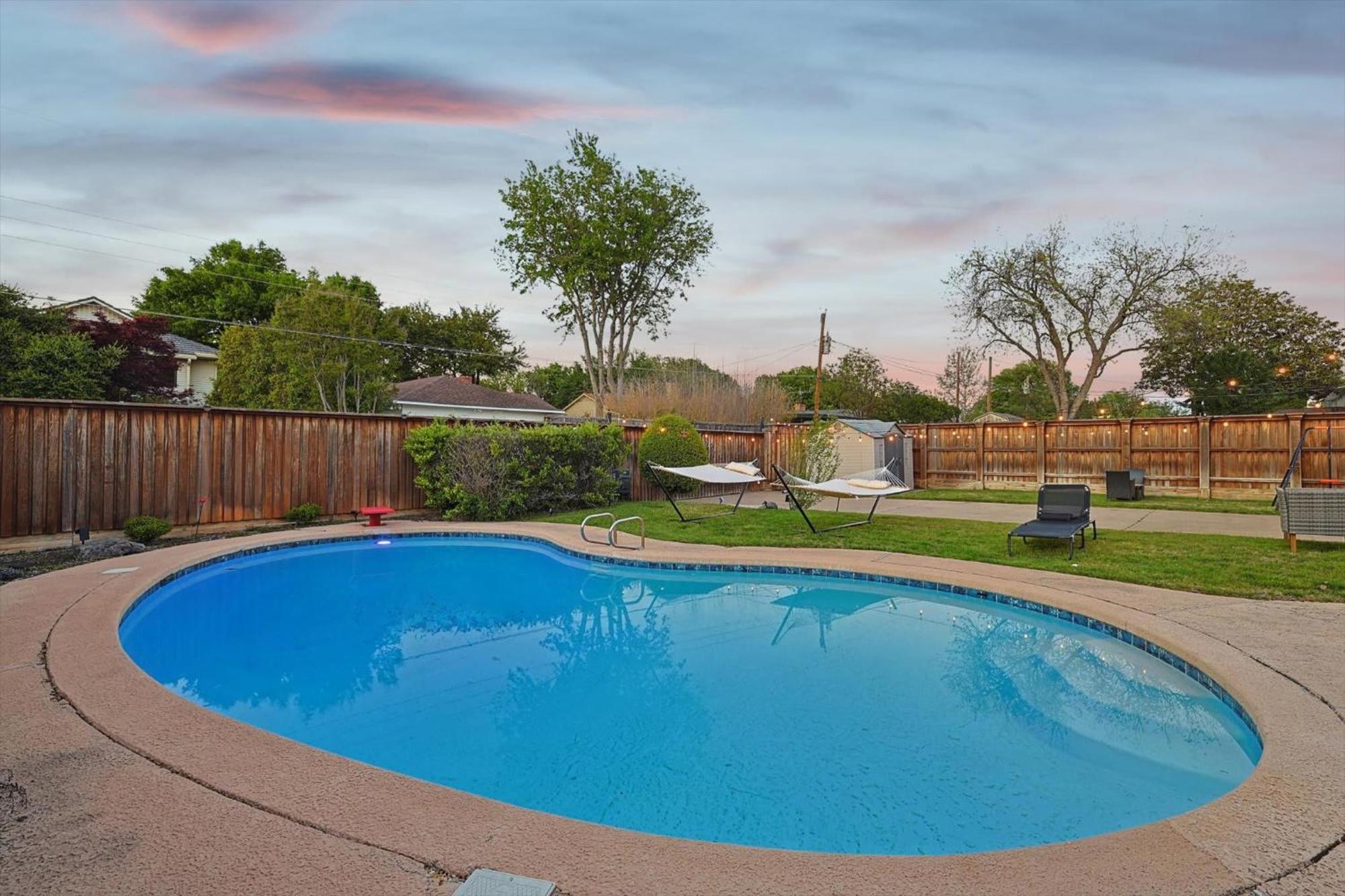 Spectacular 6Br 2,5Ba Holiday Home With Pool Dallas Bagian luar foto
