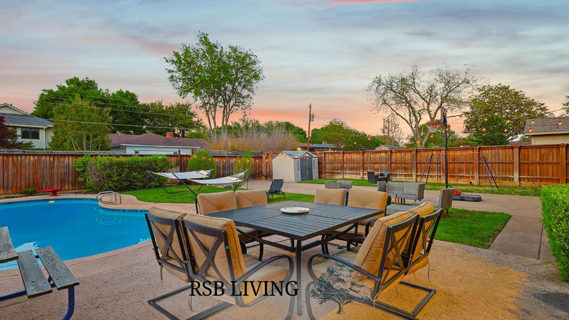 Spectacular 6Br 2,5Ba Holiday Home With Pool Dallas Bagian luar foto